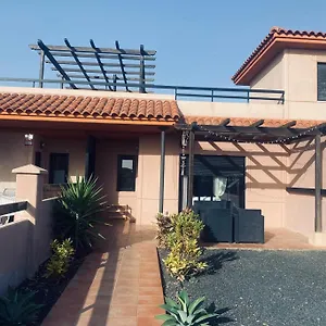 https://la-casina.in-canary-islands.com